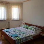 شقة Dumancic بيوغْغاد نا موغو