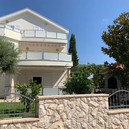 Dumancic Apartment *