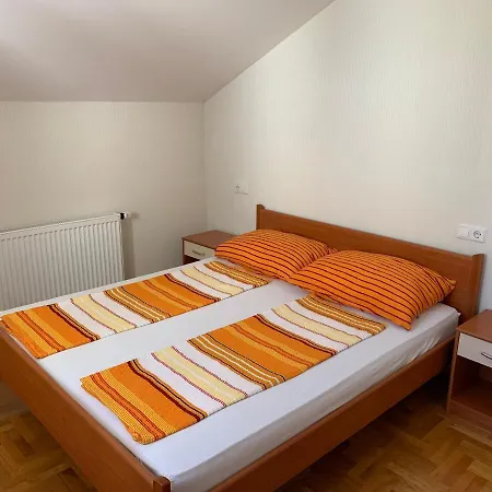 Dumancic Apartment *